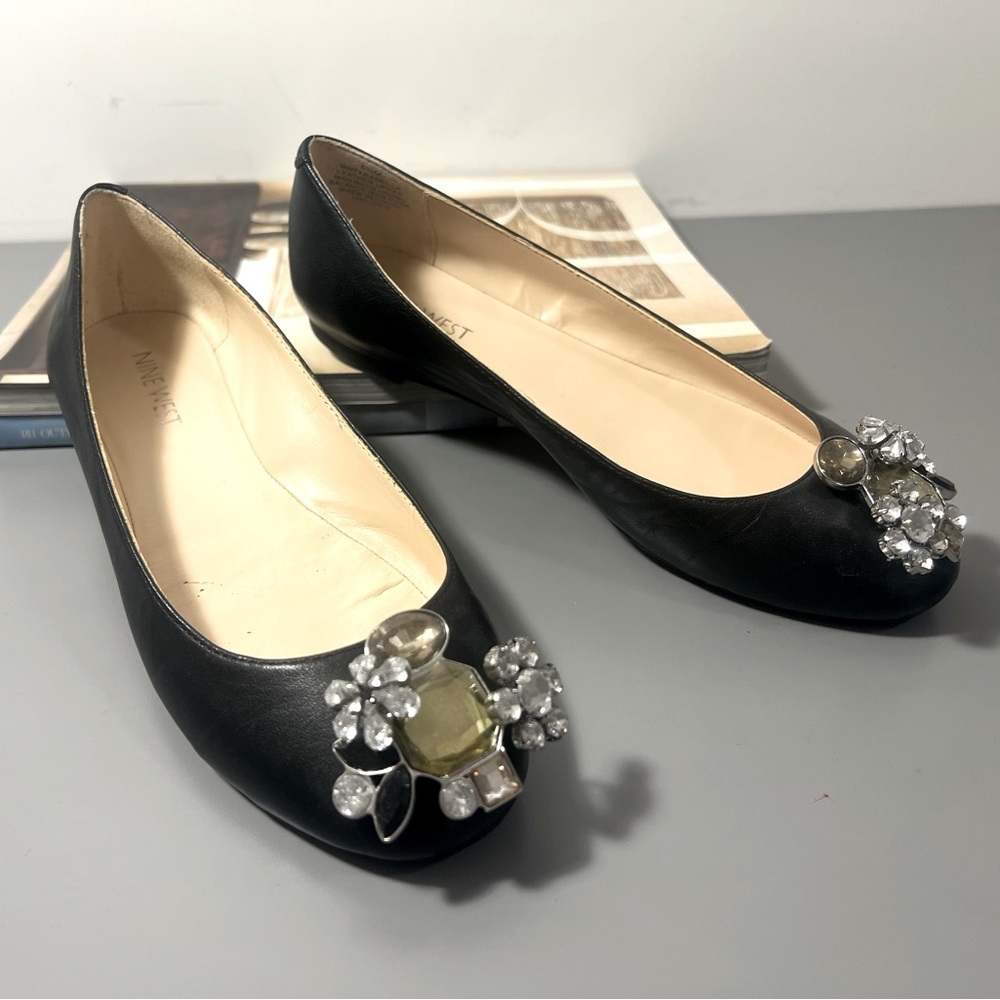 Almost new Nine West flats